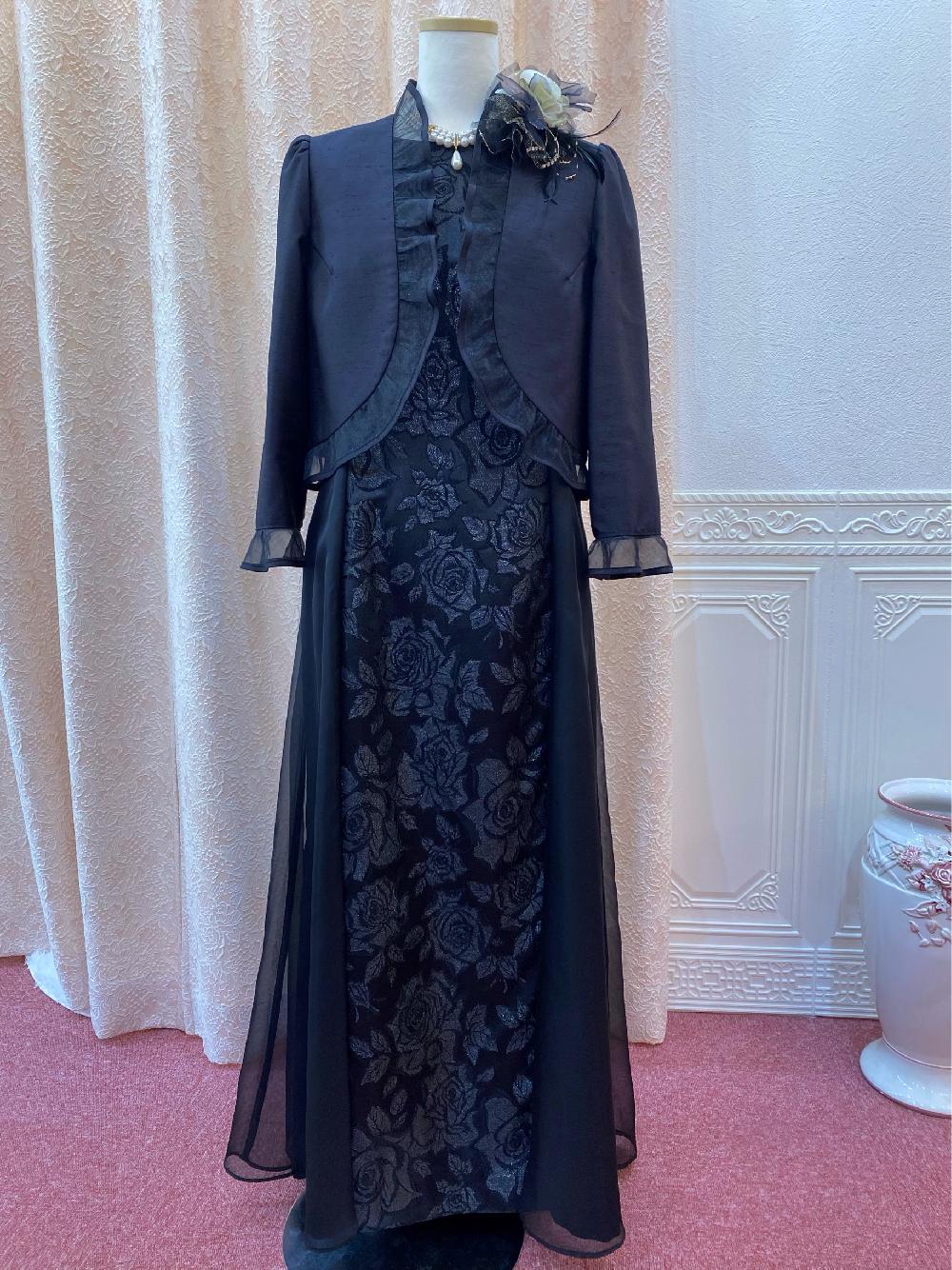 準礼装でありながらきちんと感を大切にしたコーディネート／クレアローズ