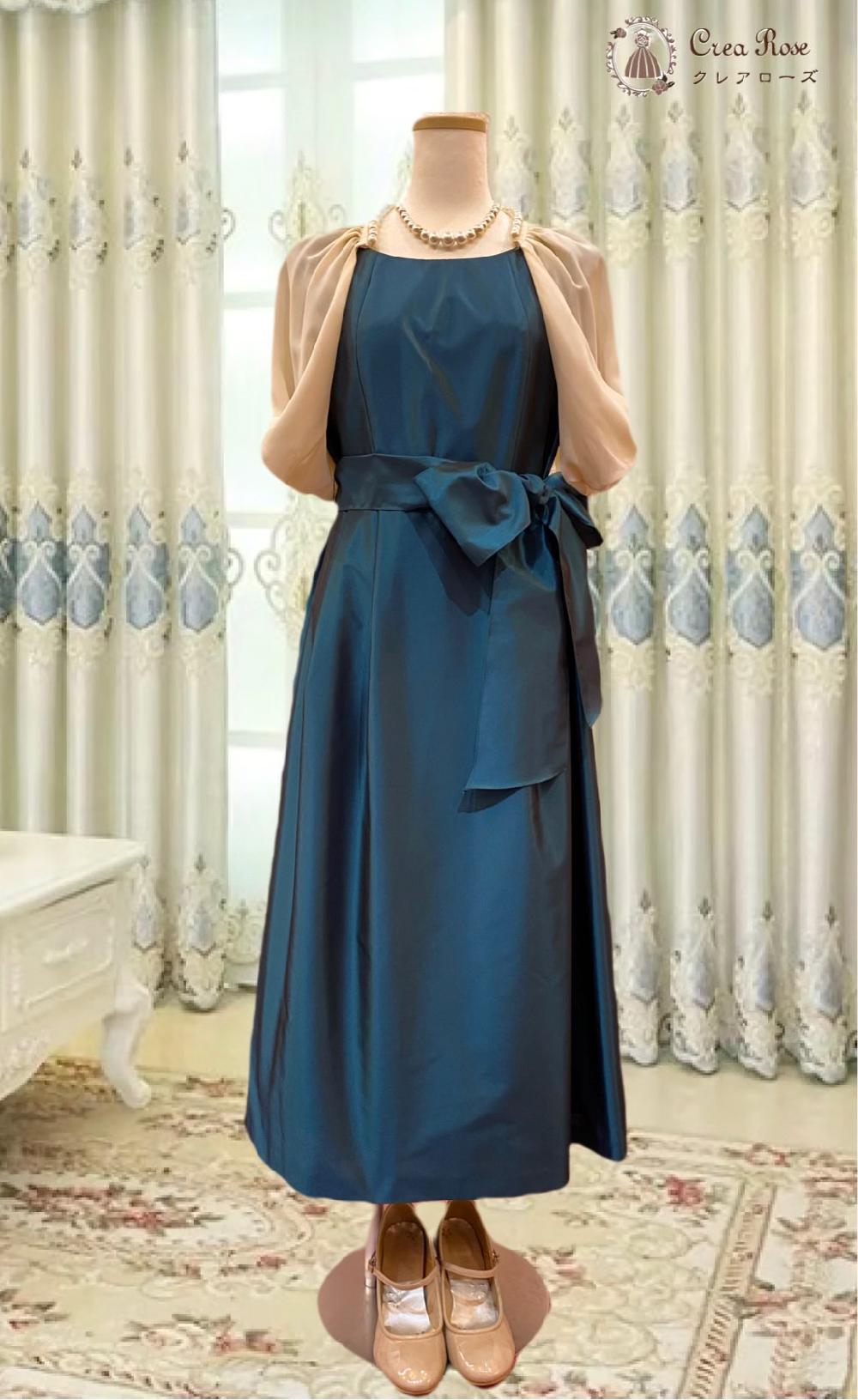 【エクセンティアドレス＋ステラボレロクリーム】ドレスのリボンとボレロのパールがアクセントのコーディネート