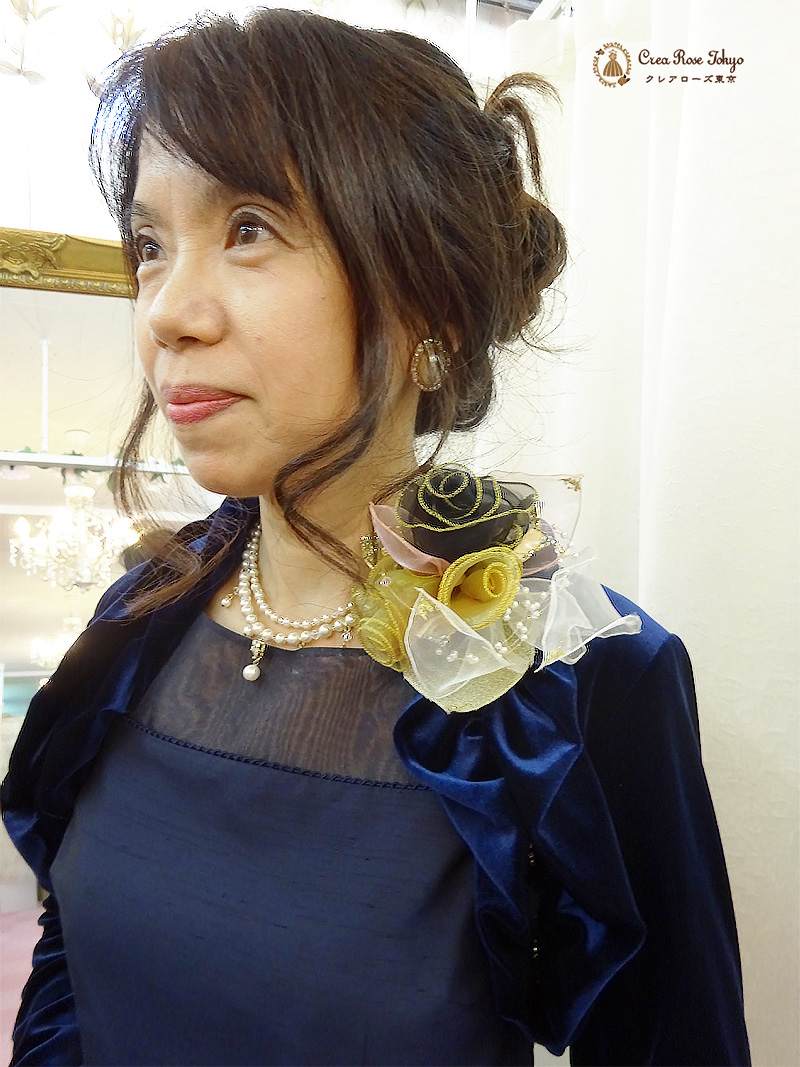 横浜元町　幅広い年代の方にオススメの元気カラー 【ビバリーコサージュ：イエローミックス】