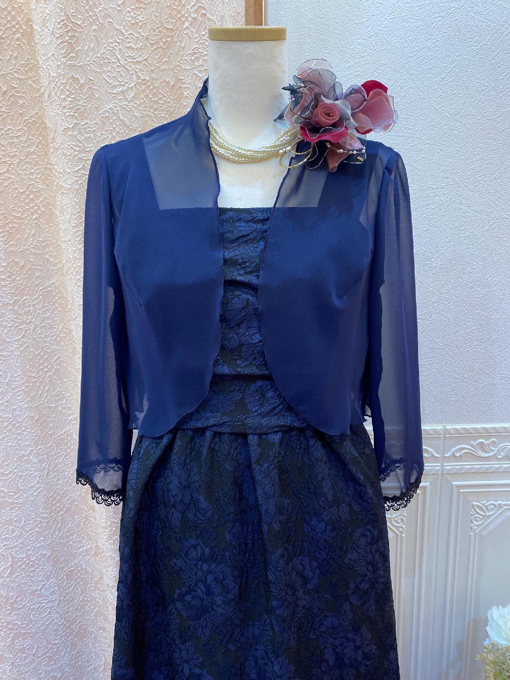 横浜元町　【アンナモナコ＋ファシルベールボレロ】背が高いお母様のシンプルドレスに