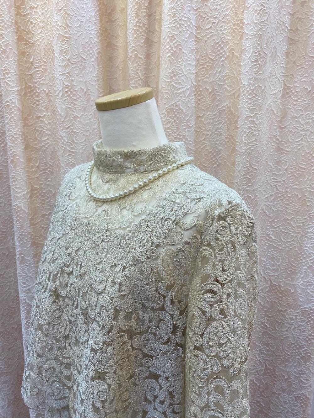 浅草本店 シンプルに上品に着こなすシャンパンゴールドの正礼装【マリアフランスドレス＋クラランスボレロ】結婚式のお母様ドレス、ミセスのパーティーに