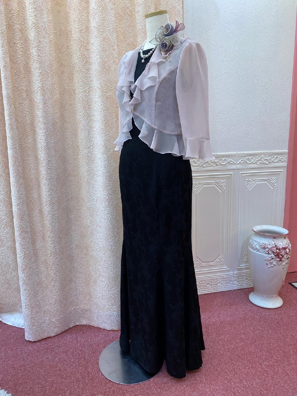 横浜元町　マーメイドのシルエットが綺麗なロングドレス【シャマーラブラックドレス＋クレーミーピンクボレロ】女性らしさと品の良さを感じる準礼装