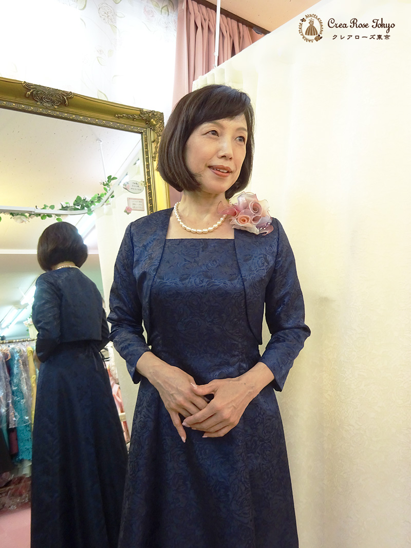横浜元町　クレアローズ東京オリジナル正礼装 ・人気の母親ドレス！バラが全身に輝くコーディネート2点セット【ミシェルネイビードレス＋ミシェルネイビージャケット】サイズ各種