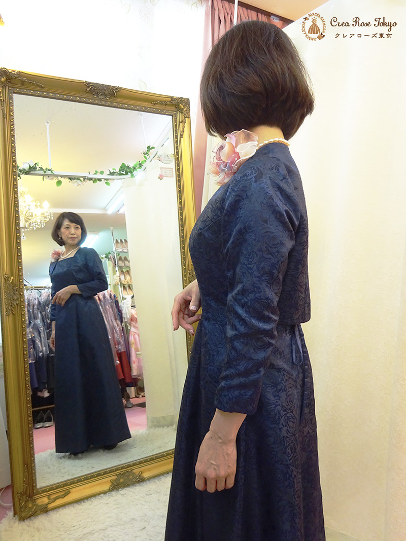 横浜元町　クレアローズ東京オリジナル正礼装 ・人気の母親ドレス！バラが全身に輝くコーディネート2点セット【ミシェルネイビードレス＋ミシェルネイビージャケット】サイズ各種