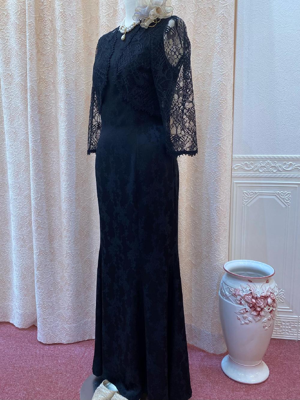 横浜元町 シンプルなマーメイドラインのドレスとレーシーボレロ【シャマーラブラックドレス＋ラッセルレースボレロ】涼しげなレーシーなボレロと合わせて初夏からおすすめ