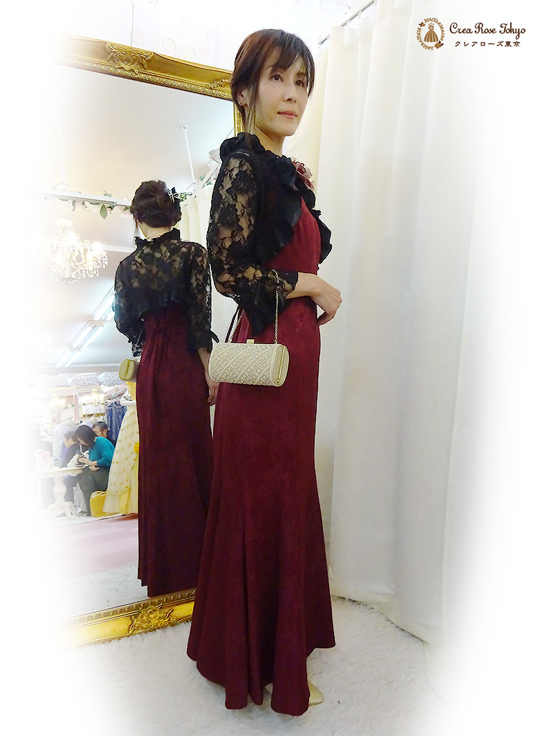紅のスレンダードレスと黒いレースボレロの2点セット【シャマーラレッドドレス＋ブラックレースロングボレロ】ミセスのパーティードレス