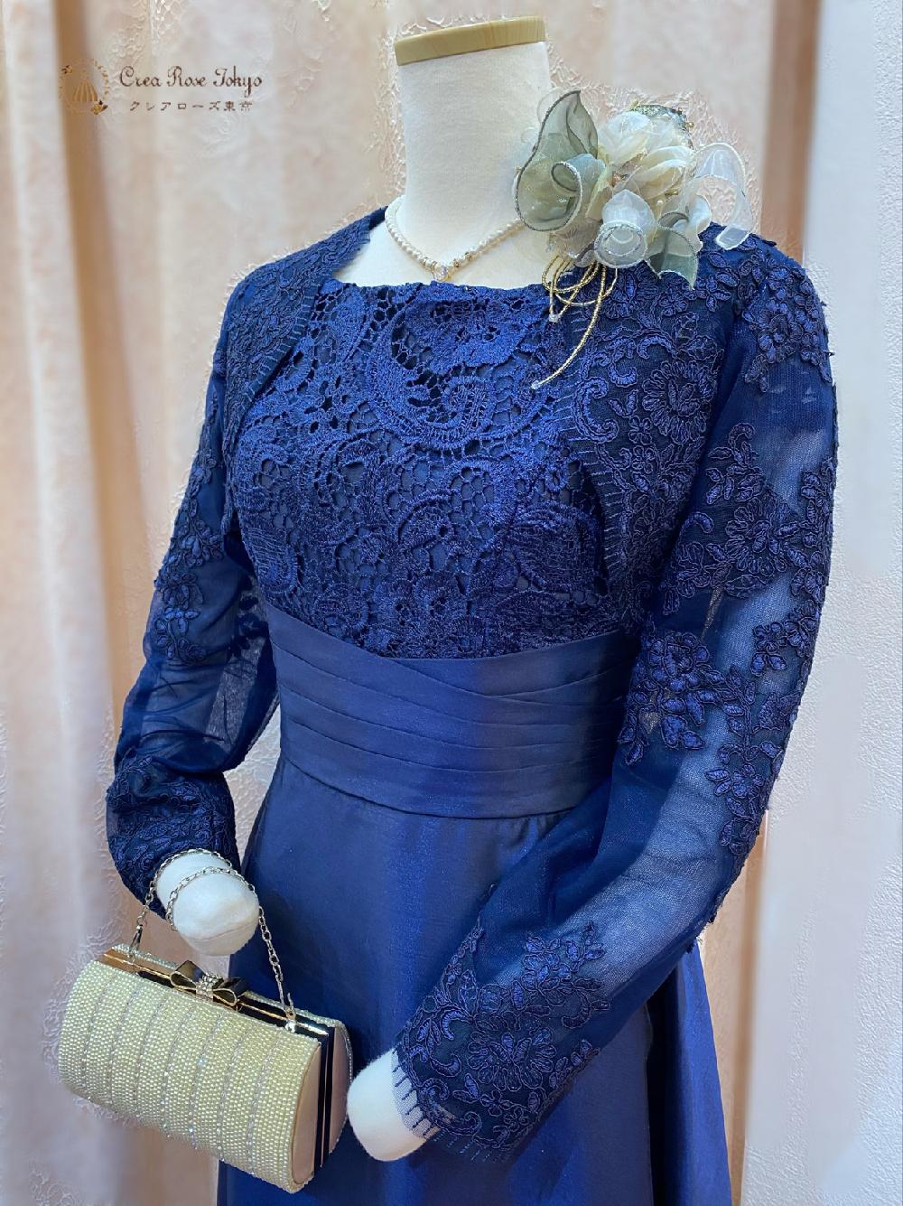 ラインが綺麗なロングドレス【パトリックネイビードレス+グリセルダネイビーボレロ】ハイウエストでスタイルアップ、光沢と張りのある生地で華やかに タイトなボレロと合わせてさらにスタイルアップ 40~60代レディの祝宴に