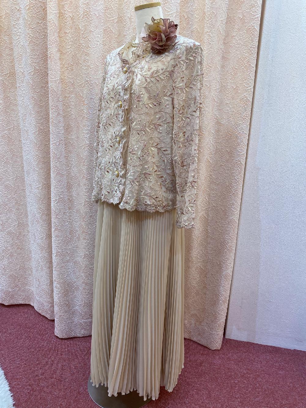 優しいピンク色のジャケット【リーブルマダムジャケット】15号でゆったりと美しく