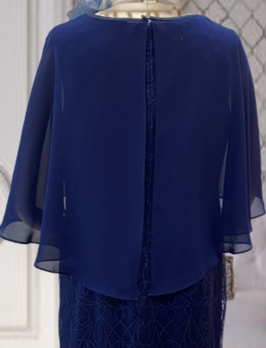 全身に散りばめられたスパンコールがキラリと光る【ソワリエネイビードレス】 結婚式に参列するご親族やミセスのパーティーに ケープ付き