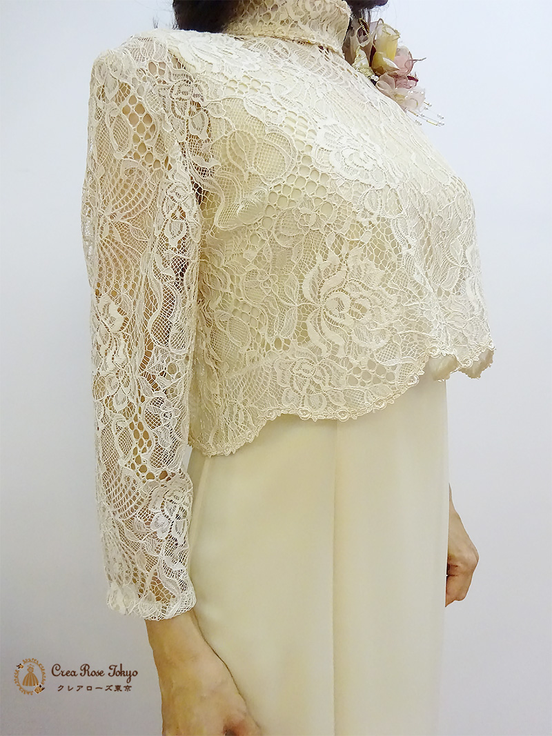 やさしいクリーム色の日本製ロングドレス【ユミ・クラシカルドレス】ミセスの結婚式やパーティーに