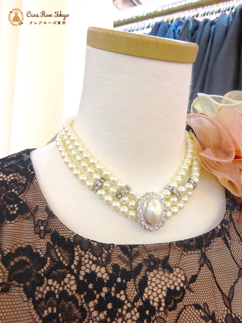 艶やかな黒レースの奥にオレンジが透けるヴィンテージマザーズドレス【シエルオランジェドレス】7号の方・50代ミセスのパーティー