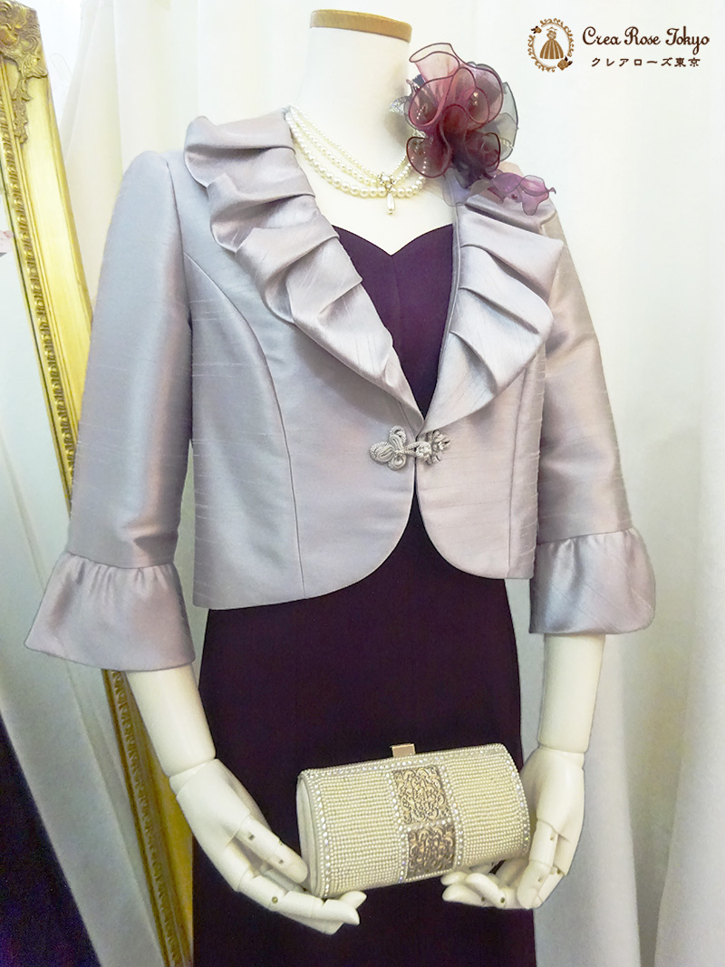 浅草本店【ビバリーコサージュ：ワインシルバー】赤・ワイン・紫・銀のドラマチックな色調が、大人の装いを引き立てる