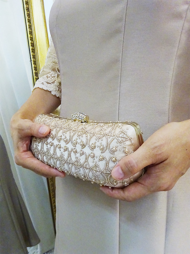 優美なシャンパン色のドレスと総レースボレロのセット【マキアドレス+グリセルダシャンパンボレロ】ミセスの結婚式やパーティーに