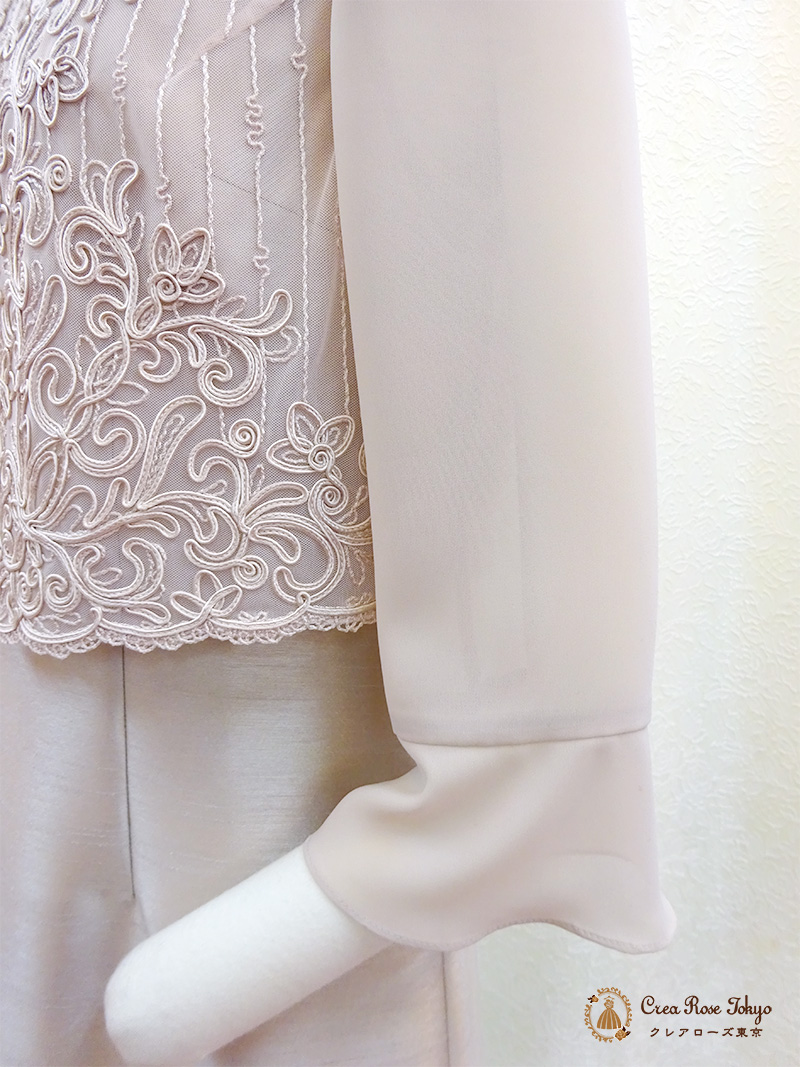 叙勲・授賞式に、刺繍が高雅な正礼装ロングドレス【クイーンロイヤルドレス】1枚で正礼装ドレススタイルに