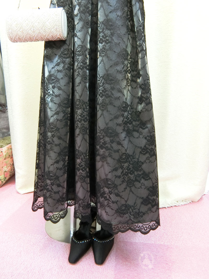 [カトリネドレス]上品で可愛らしい印象のブラックドレス