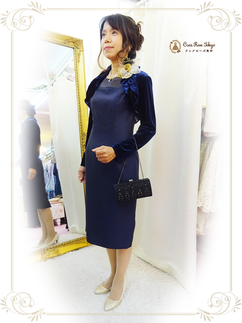 9〜11号の方、着やせ効果UPの人気色ネイビーのボレロ、あらゆる年代の方に【ガブリエル・ベロアボレロ】