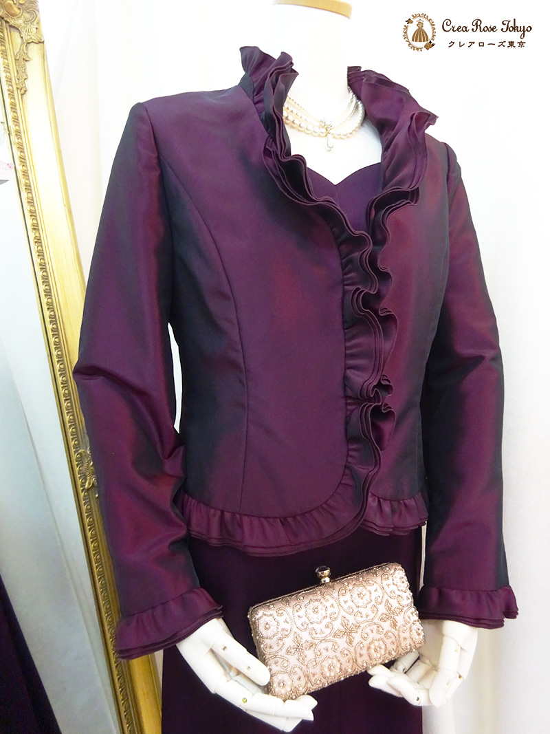 叙勲など、最高のステージを高貴な紅紫で彩る【チェルシーアダージョ＋ヴァンビーノジャケット】9号の方、こだわりの正式ドレススタイルに