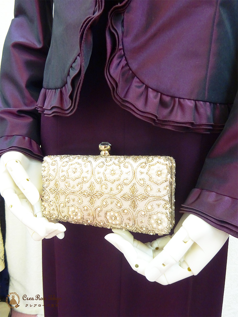 叙勲など、最高のステージを高貴な紅紫で彩る【チェルシーアダージョ＋ヴァンビーノジャケット】9号の方、こだわりの正式ドレススタイルに