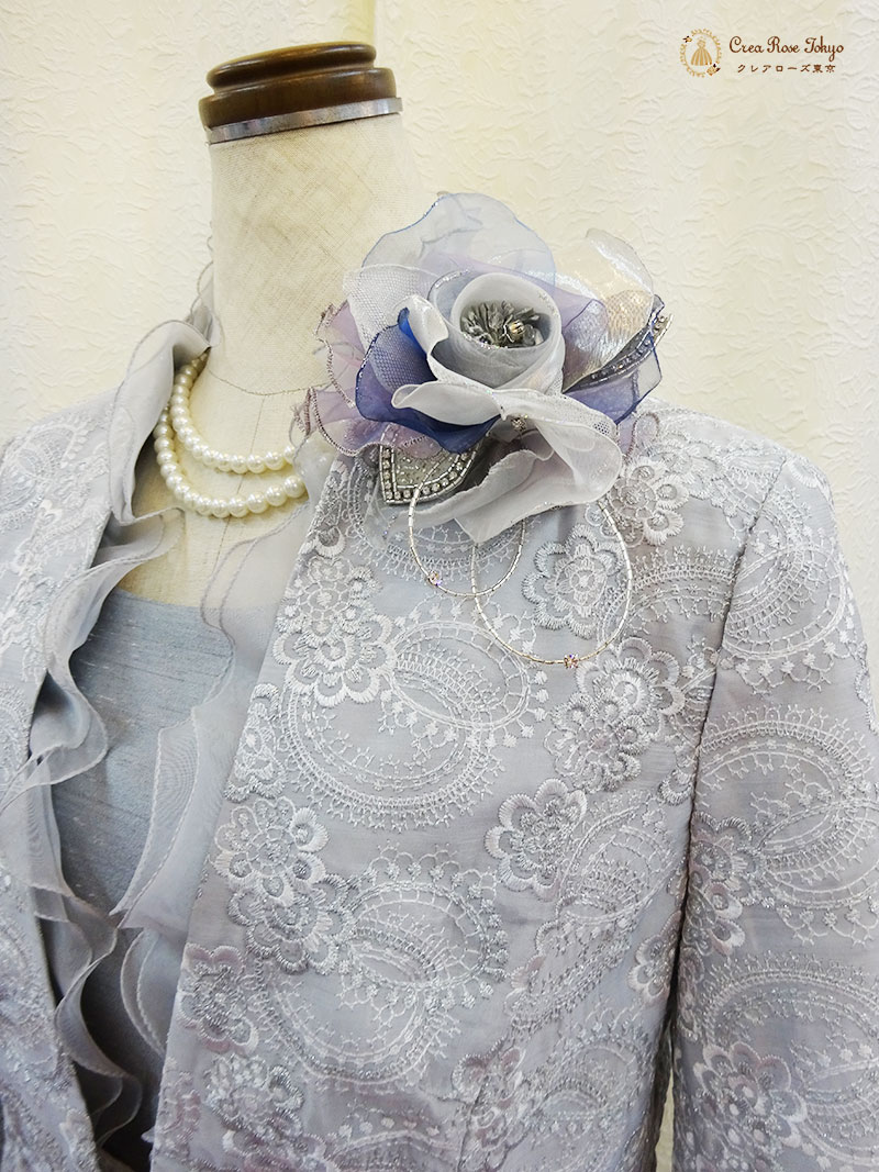 ご親族・祖母様に！美しい刺繍とフリルがエレガントな【シルビーレースジャケット】13号・大きいサイズ