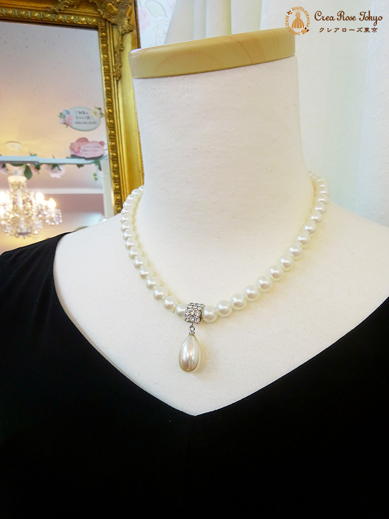 バラの総模様にふんわり揺れる裾が魅力的【クラリネットレディドレス＋アムールローザジャケット】結婚式・パーティーのおばあ様に