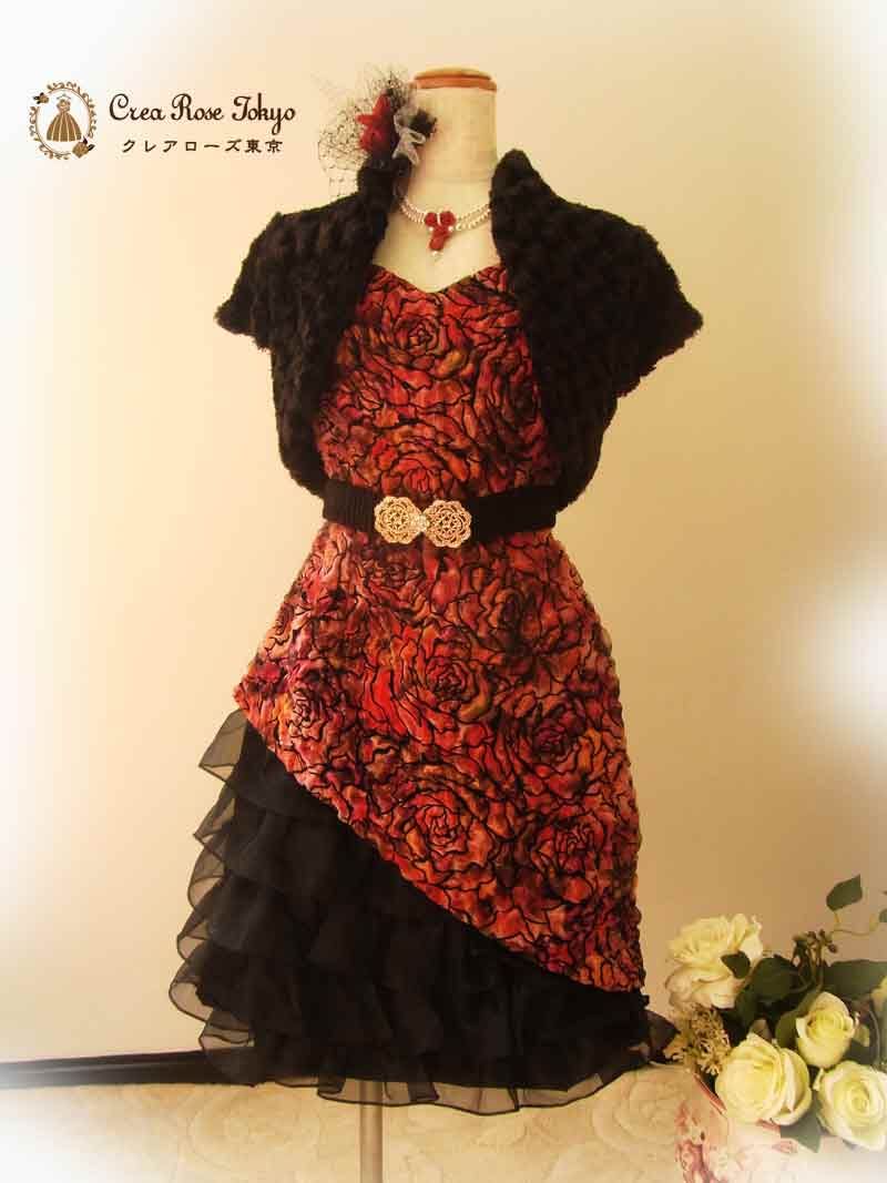 [ヴァネッサ]力作オリジナル！ホルターネックのミディアムドレス