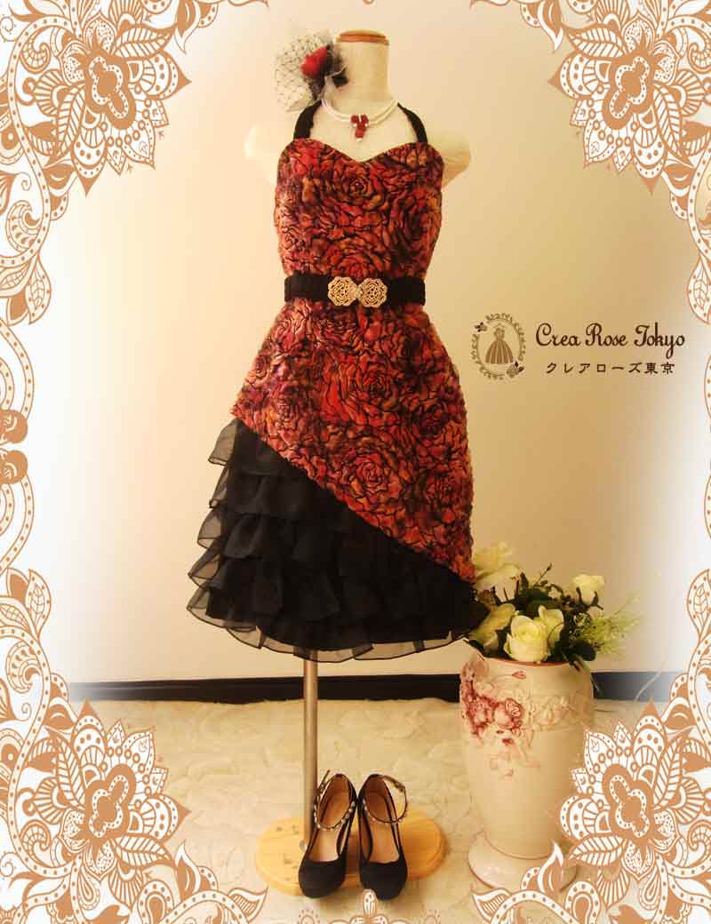 [ヴァネッサ]力作オリジナル！ホルターネックのミディアムドレス