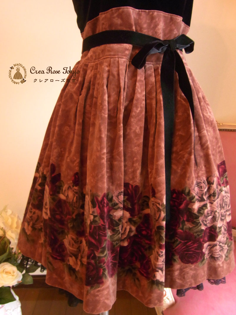 [リアナ]薔薇のベルベットワンピースドレス　Ｓ～Ｍサイズ