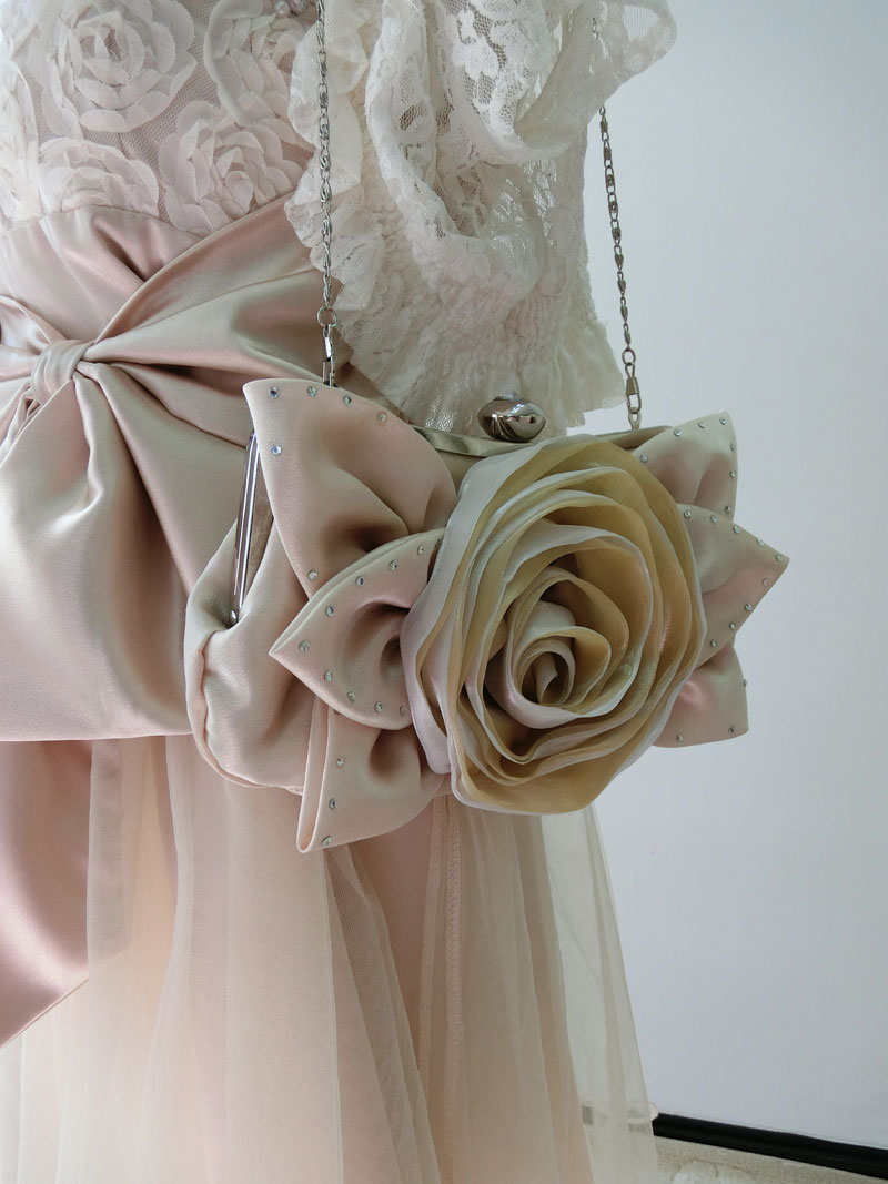 [リボンベージュ]クリームベージュのパールパーティードレス