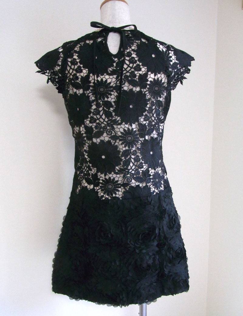 [グロリア]ブラック総刺繍ワンピースドレス　Mサイズ９号