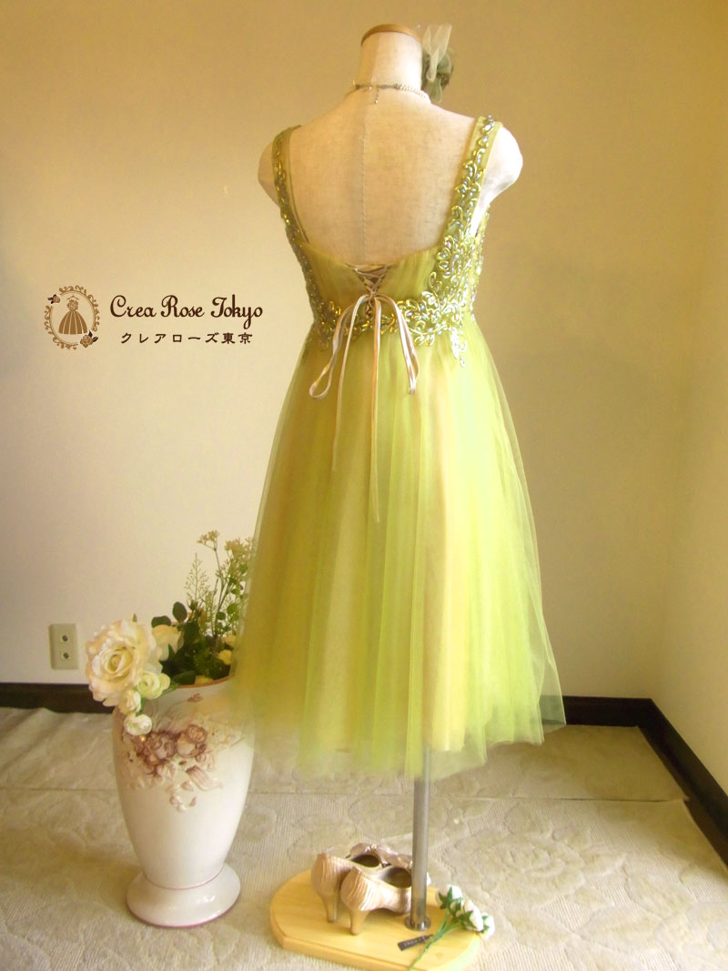 [モナリーフ]幻想的なチュールのドレス