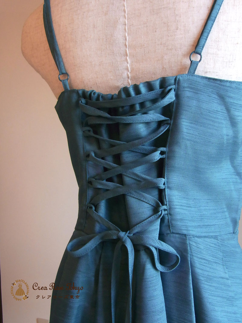 [サランヌ]シャンタンフレアパーティードレス　Lサイズ