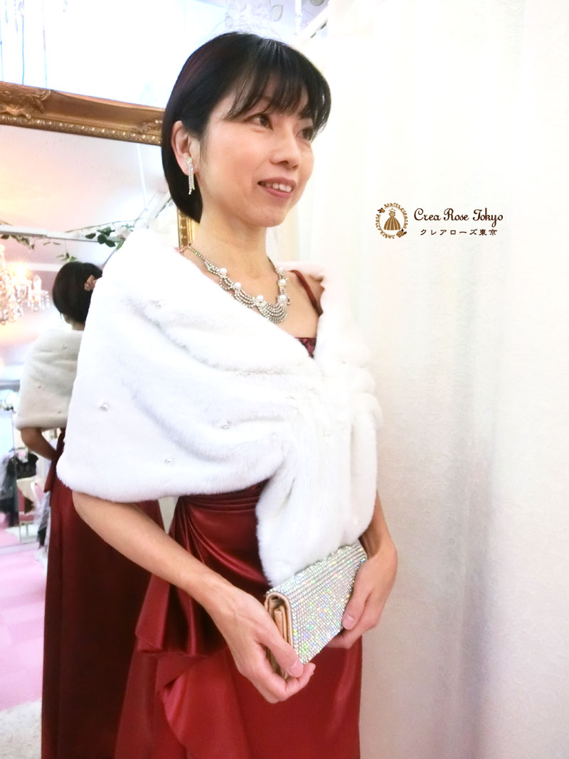 コーディネート二点セット！[ビバレッド+ホワイトパールファーショール]ミセスの方におすすめ　当店オリジナルドレープ赤ロングドレス