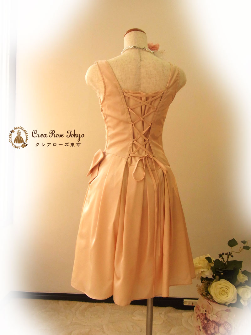 [ルミーナシュシュ]編み上げベージュのパーティードレス