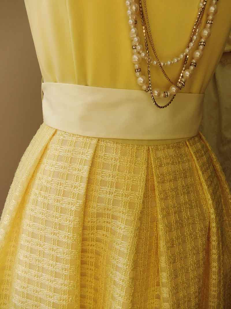 [メヌエット]パステルイエローの清楚系ワンピースドレス