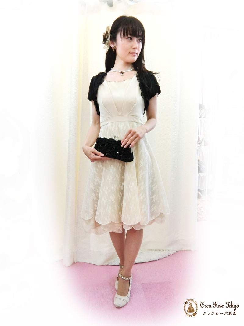 [ピアージュ]レースの清楚ドレス