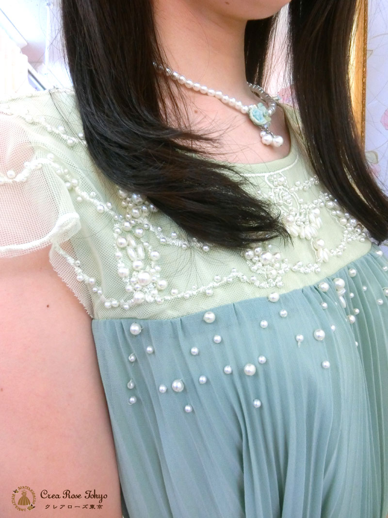 [グリーンパールドレス]パールとプリーツのお呼ばれフリードレス