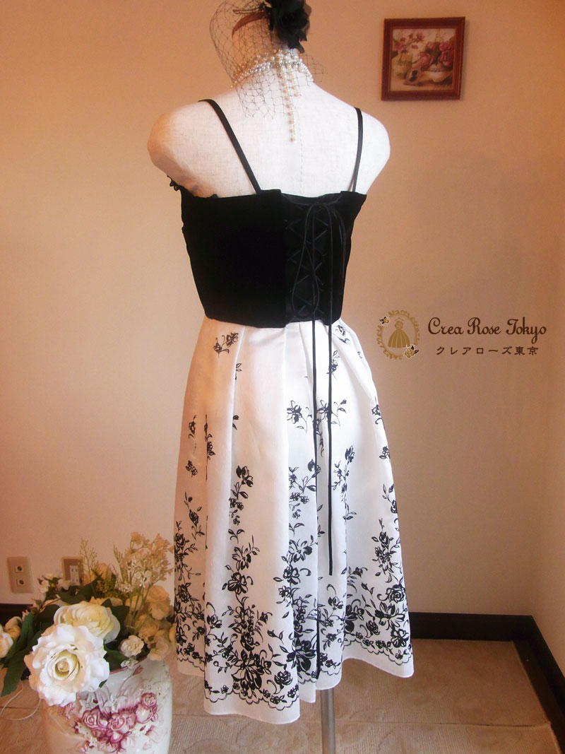 [ナンシー]ベルベット×薔薇刺繍パーティードレス　１６０～9号サイズ