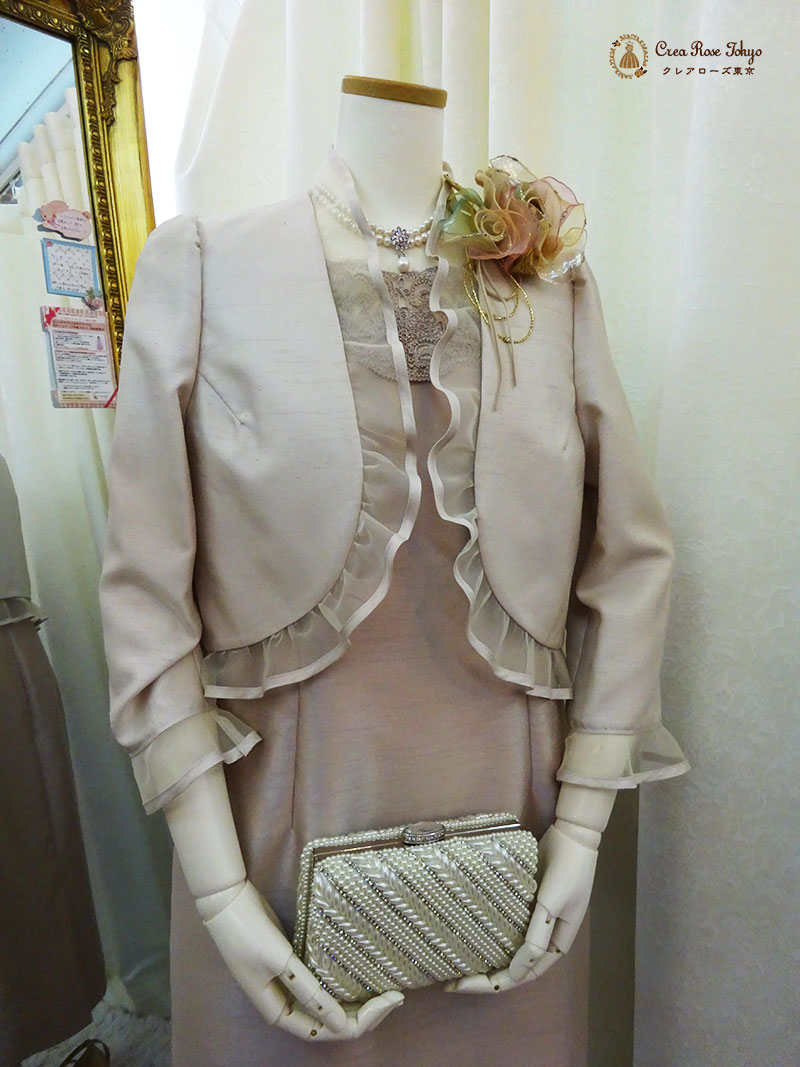 【ビバリーコサージュ：ミックスカラー】ジャケットが映えるブーケフラワー