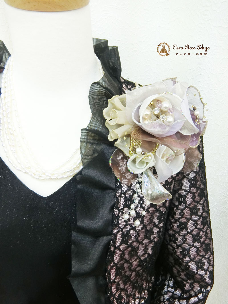 【ビバリーコサージュ：ゴールドパープル】ジャケットが映えるブーケフラワー