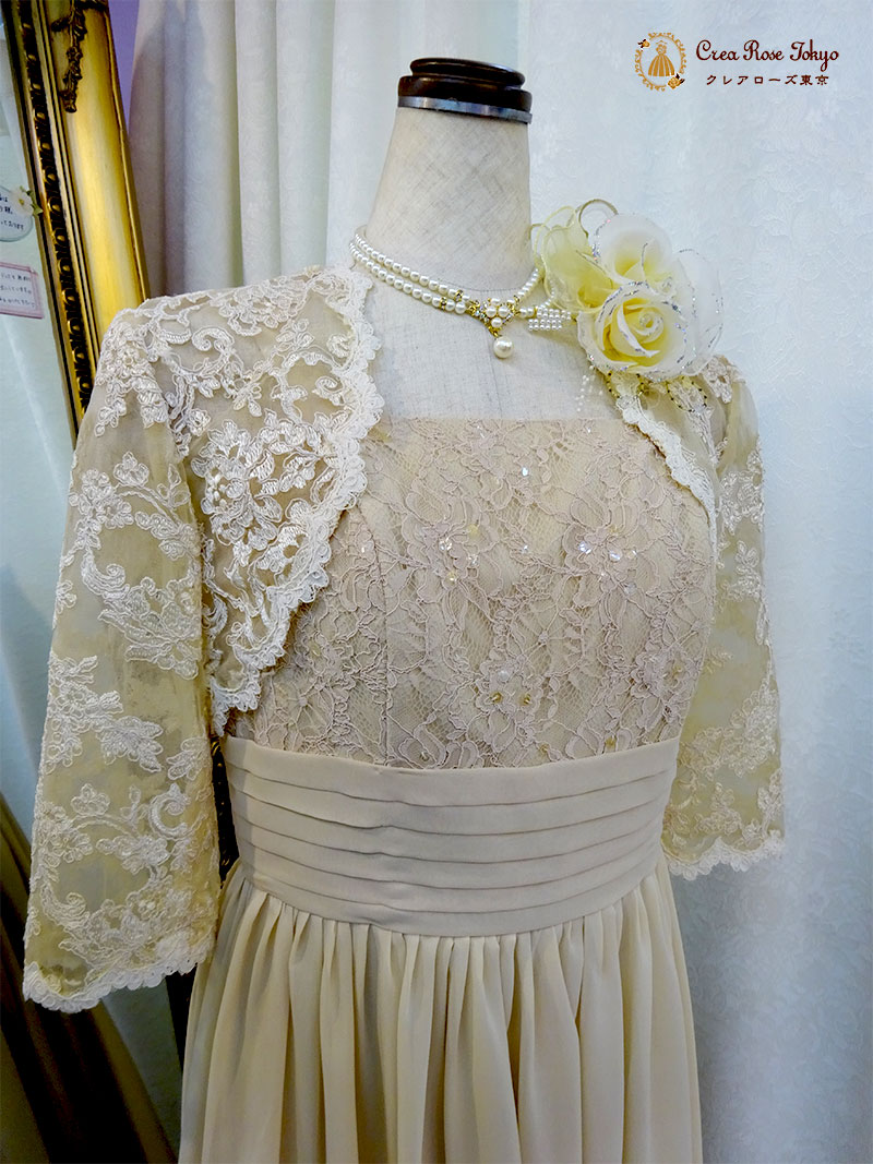 母親様やご親族様を華やかに演出する【ビバリーコサージュ：ライトイエロー】