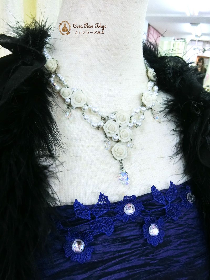 [ホワイトローズクリスタル]パールのパーティーネックレス