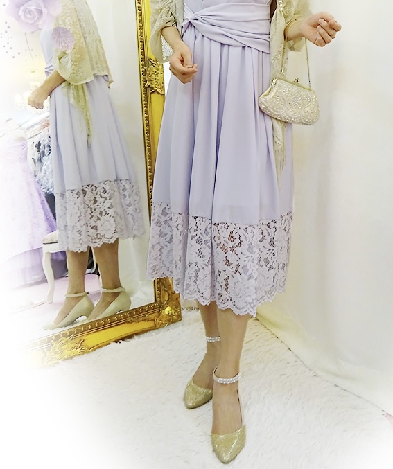 9〜11号の方、淡いパープルのミディアムドレスと黄金のショールで神秘的な美・付属ネックレスとの3点セット【パープリッシュドレス＋ジュディショールゴールド】30〜40代の方の発表会やパーティーに